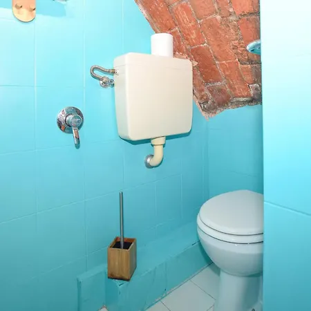 1 Bedroom Amazing In Apartment *